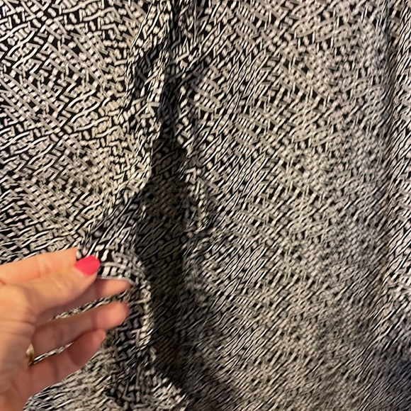 Chicos design, size 2, 100% silk blouse - Picture 5 of 9
